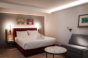 Urban Frame Acropolis