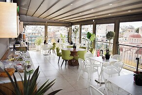 Urban Frame Acropolis