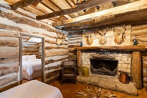 Y.O. Ranch Headquarters