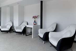 Apartasuite Edificio Monir