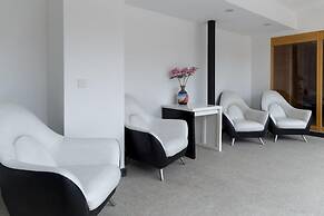 Apartasuite Edificio Monir