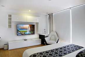 Apartasuite Edificio Monir