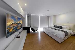 Apartasuite Edificio Monir