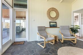 Ocean Vista by the BnB Collection