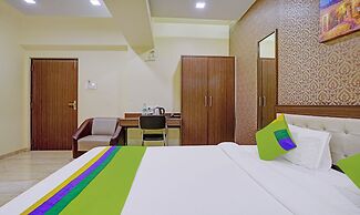 Treebo De Grandeur Anand Nagar