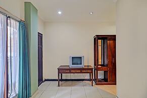 OYO 92439 Hotel Tower Klungkung