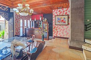 OYO 92439 Hotel Tower Klungkung