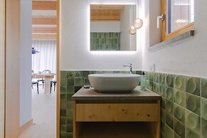 Pira Hotel