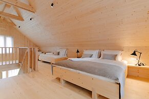 Pira Hotel