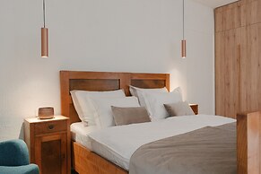 Pira Hotel