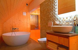 Pira Hotel
