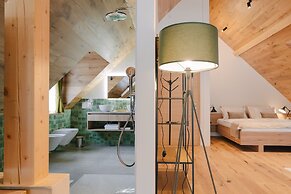 Pira Hotel