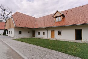 Pira Hotel