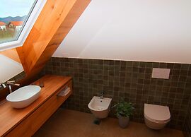 Pira Hotel