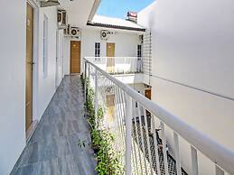 Super OYO Collection O 92363 Kp Inn