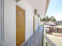 Super OYO Collection O 92363 Kp Inn