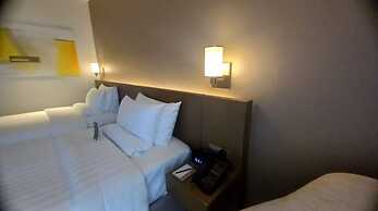 Capital O 950 Acqua Novotel Tower