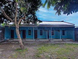 SPOT ON 92420 Kos Agi Mataram Near Masjid Hissoh Al-Faham