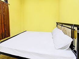 SPOT ON 92420 Kos Agi Mataram Near Masjid Hissoh Al-Faham