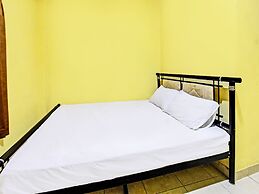 SPOT ON 92420 Kos Agi Mataram Near Masjid Hissoh Al-Faham