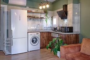 Cozy Central Apt 1BR near Galataport