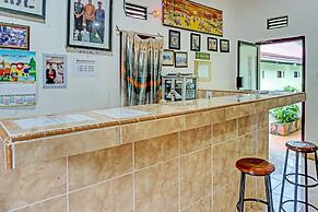 OYO 92405 Evergreen Hotel & Resto Near GARDU INDUK MUARA DUA