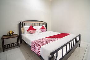 Collection O 1401 Hotel MayaNearKetapang Satu Beach