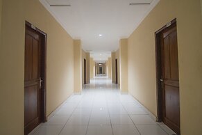 Collection O 1401 Hotel MayaNearKetapang Satu Beach