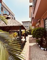 BATES GARDEN GUEST HOUSE