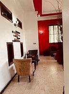 BATES GARDEN GUEST HOUSE