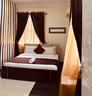 BATES GARDEN GUEST HOUSE