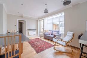 Lovely 1 Bedroom With Patio - 10 Mins From Hyde Park