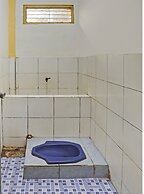 SPOT ON 92446 Penginapan Aina Syariah