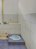 SPOT ON 92446 Penginapan Aina Syariah