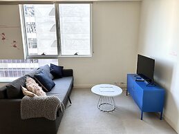 Readyset Apartments at QV