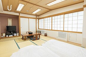 FOREST HONGO BY UNITO