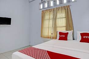 OYO 92429 Vania Guest HouseNearRSUP H Adam Malik