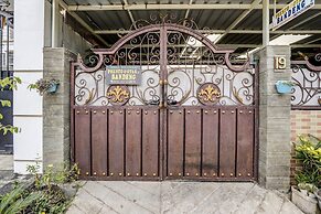 OYO Life 92461 Aini Syariah Homestay