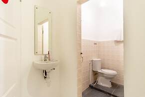 Capital O 92444 Kamojo Guest House