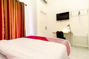 Capital O 92444 Kamojo Guest House