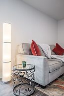 Modern Contemporary 2 Bedroom Suite