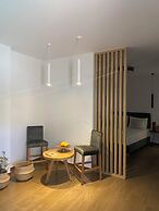 Oniropetra Luxury Suites