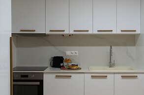 Oniropetra Luxury Suites