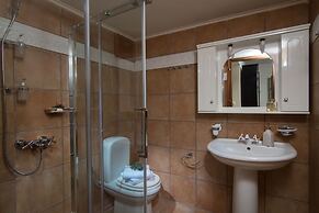 Oniropetra Luxury Suites