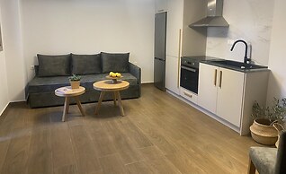 Oniropetra Luxury Suites