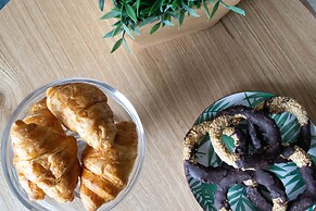 Oniropetra Luxury Suites