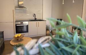 Oniropetra Luxury Suites