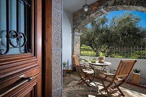 Oniropetra Luxury Suites