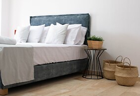 Oniropetra Luxury Suites