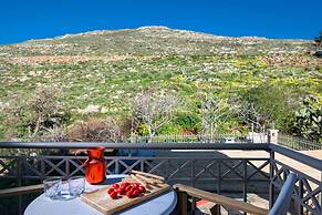 Oniropetra Luxury Suites